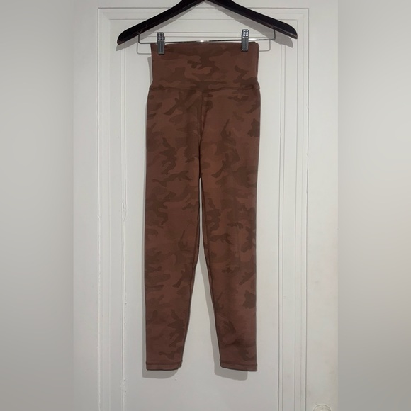 P’tula Pinkish/Brown Camouflage Leggings - Picture 1 of 3